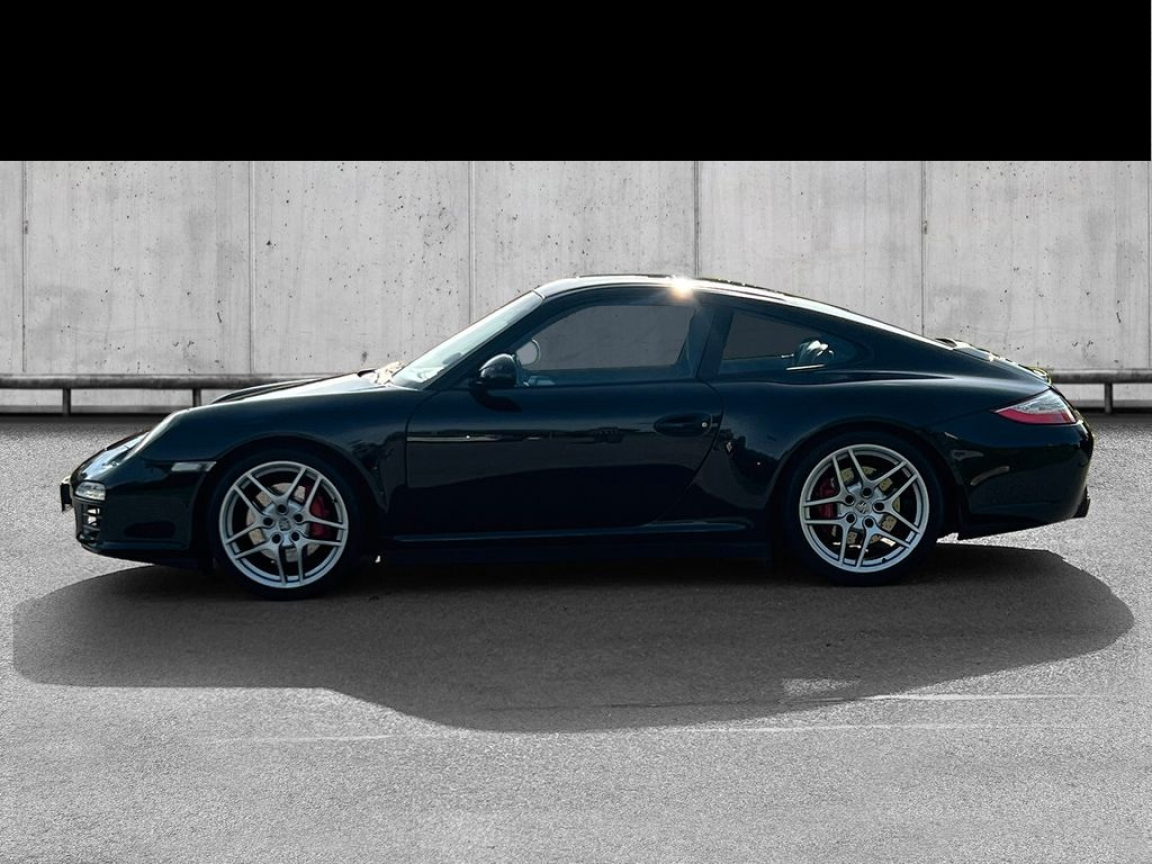 PORSCHE 911 CARRERA 4 COUPE 997
