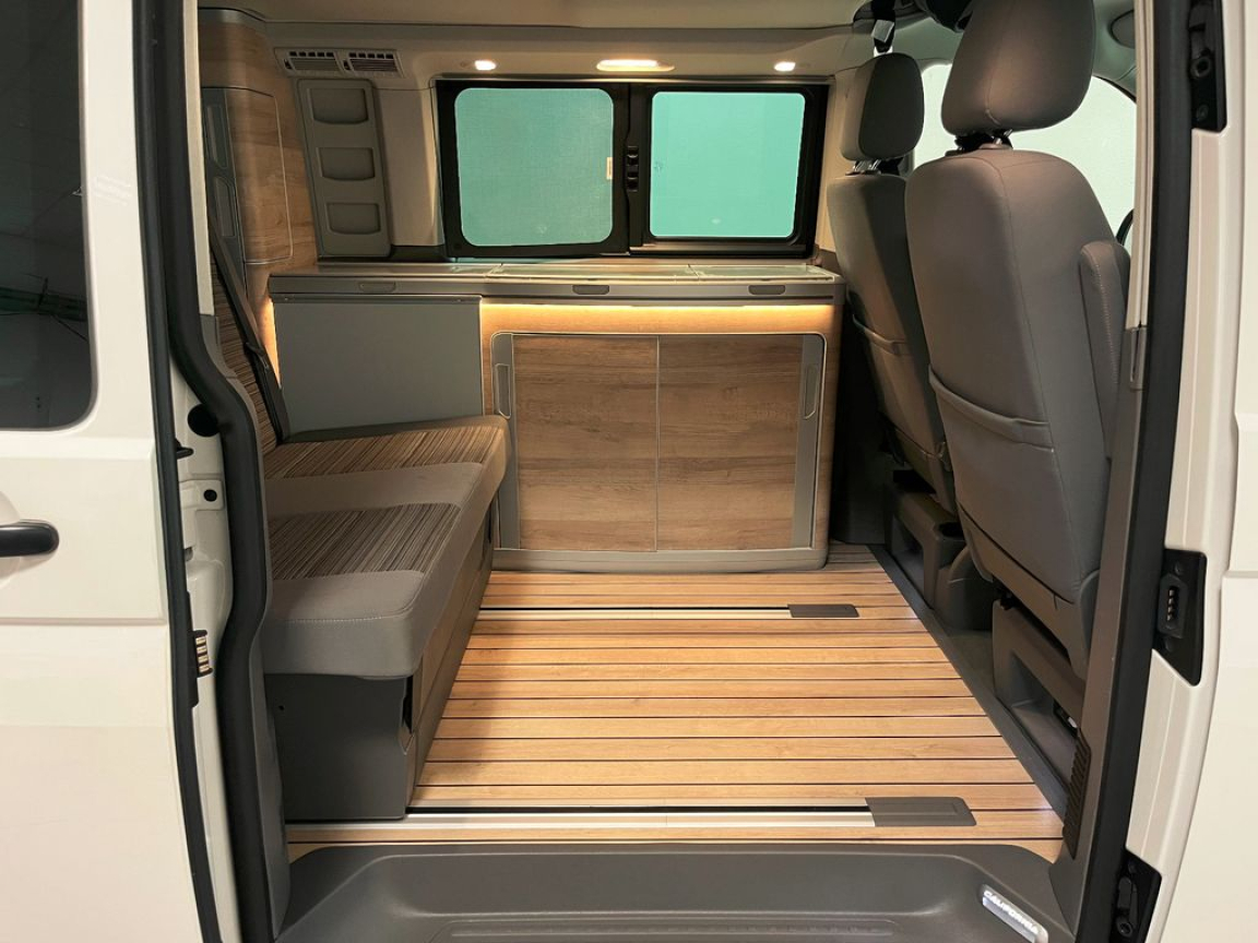 VOLKSWAGEN CALIFORNIA 6.1