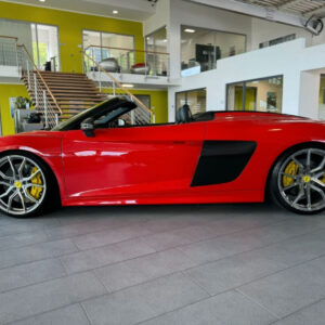 AUDI R8 SPYDER