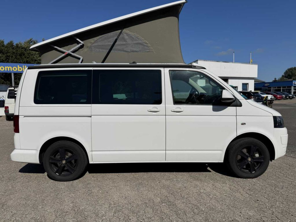 VOLKSWAGEN CALIFORNIA BEACH