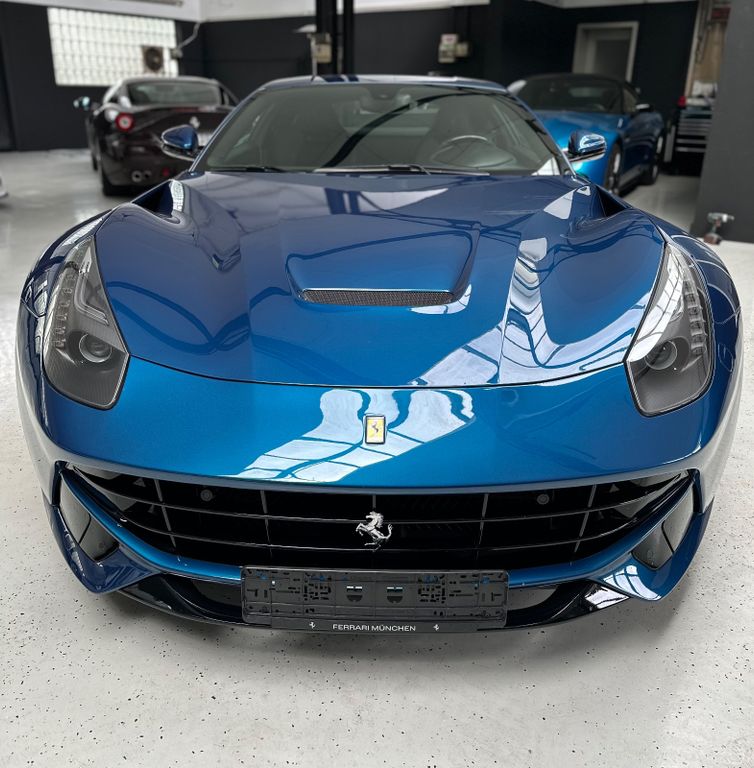FERRARI F12 BERLINETTA