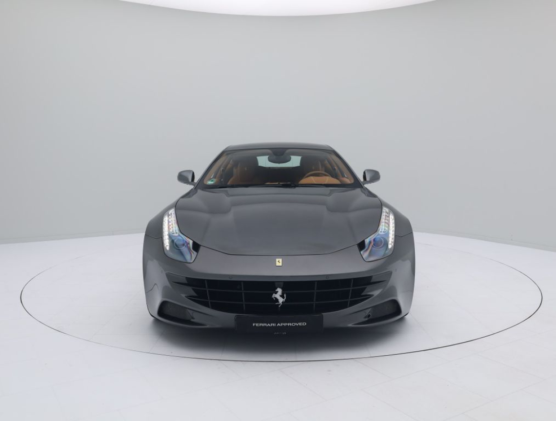 FERRARI FF