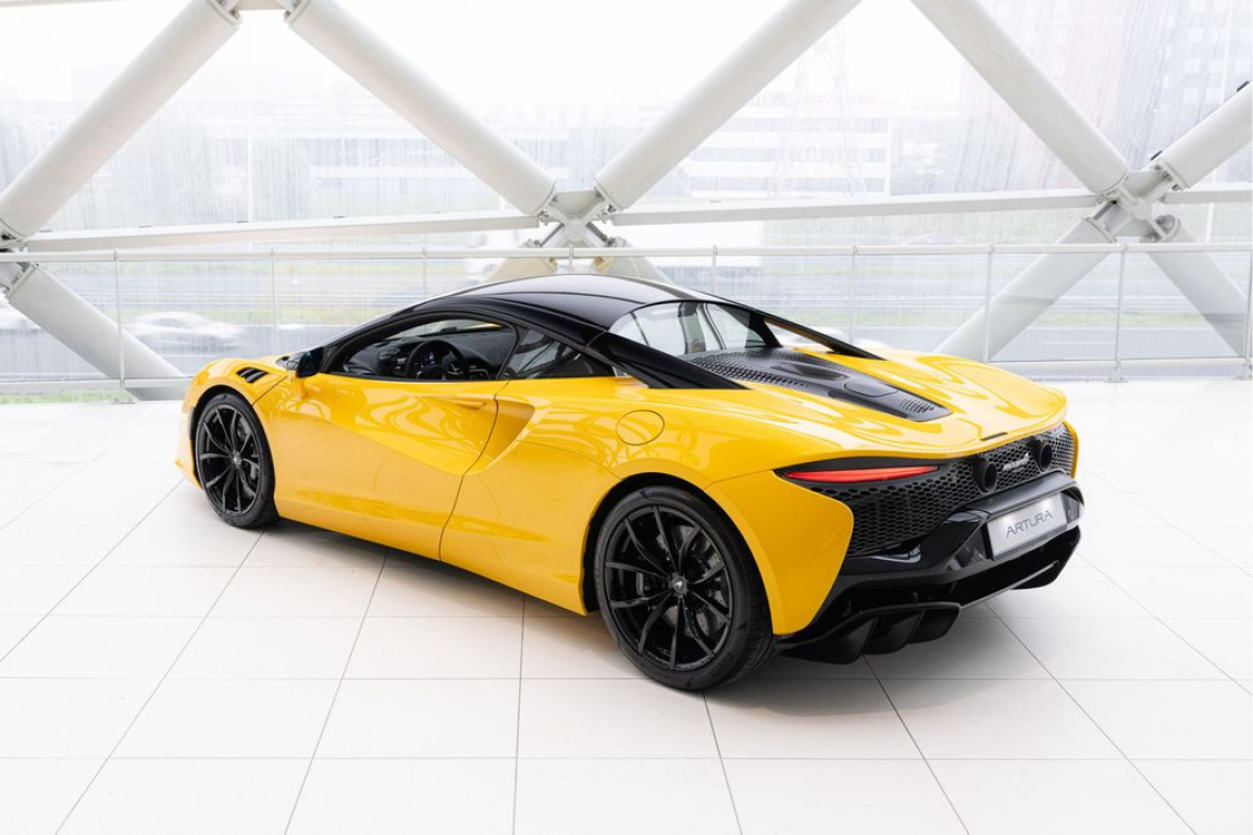 MCLAREN MCLAREN ARTURA