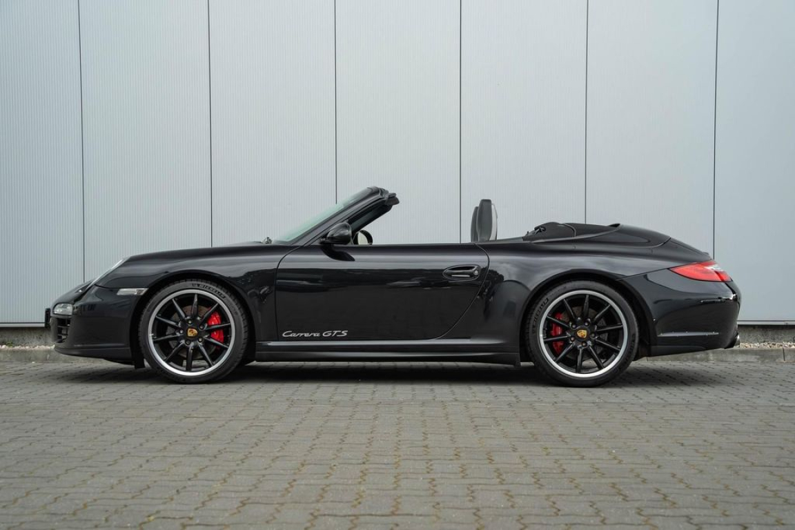 PORSCHE 911 CARRERA CABRIOLET 997