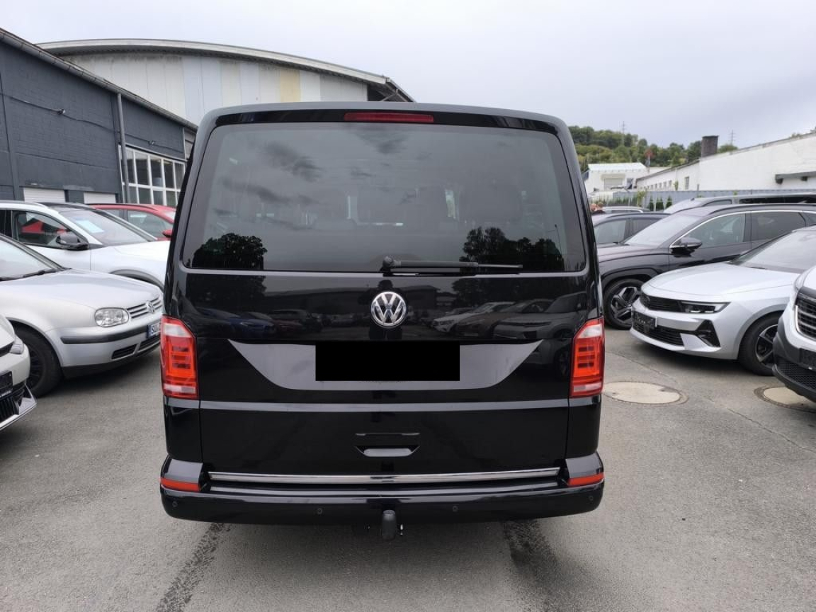 VOLKSWAGEN MULTIVAN