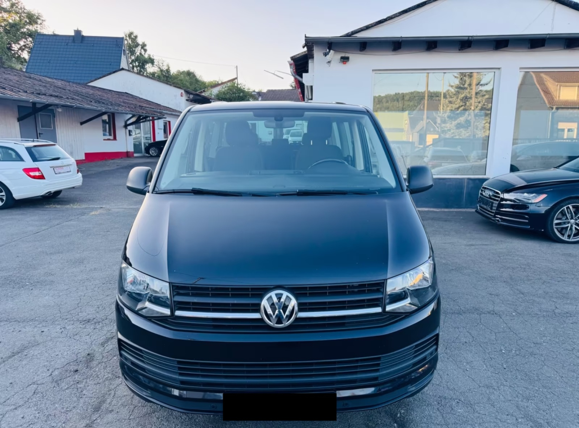VOLKSWAGEN MULTIVAN