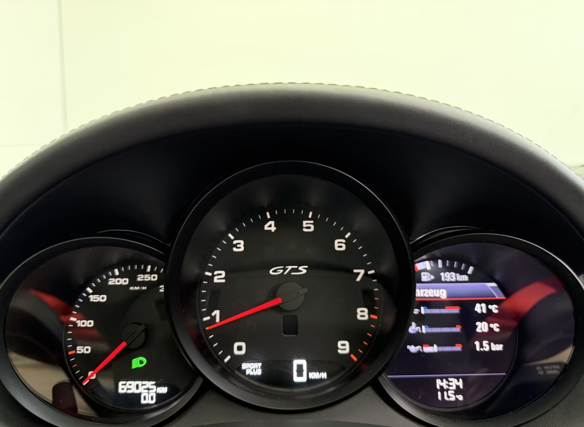 PORSCHE BOXSTER