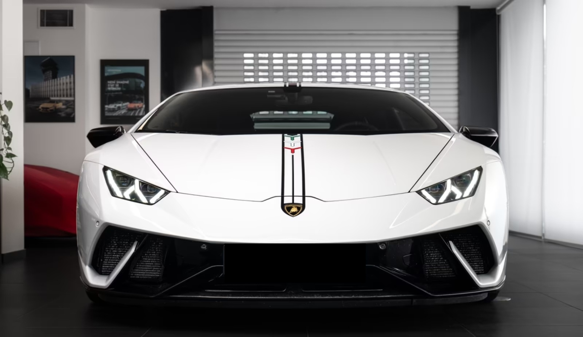 LAMBORGHINI HURACAN
