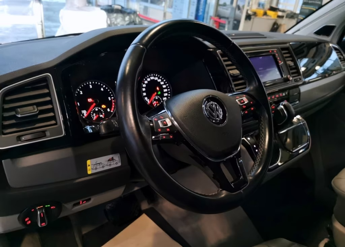 VOLKSWAGEN CALIFORNIA