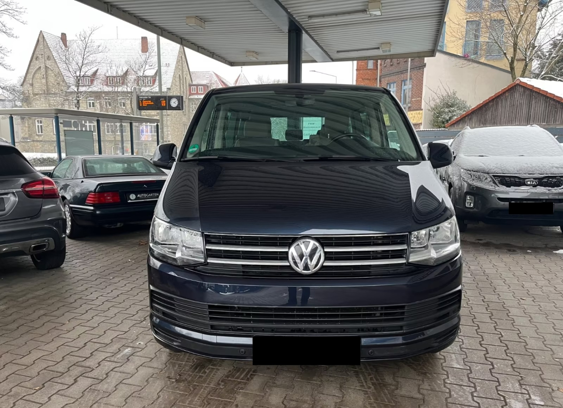 VOLKSWAGEN MULTIVAN