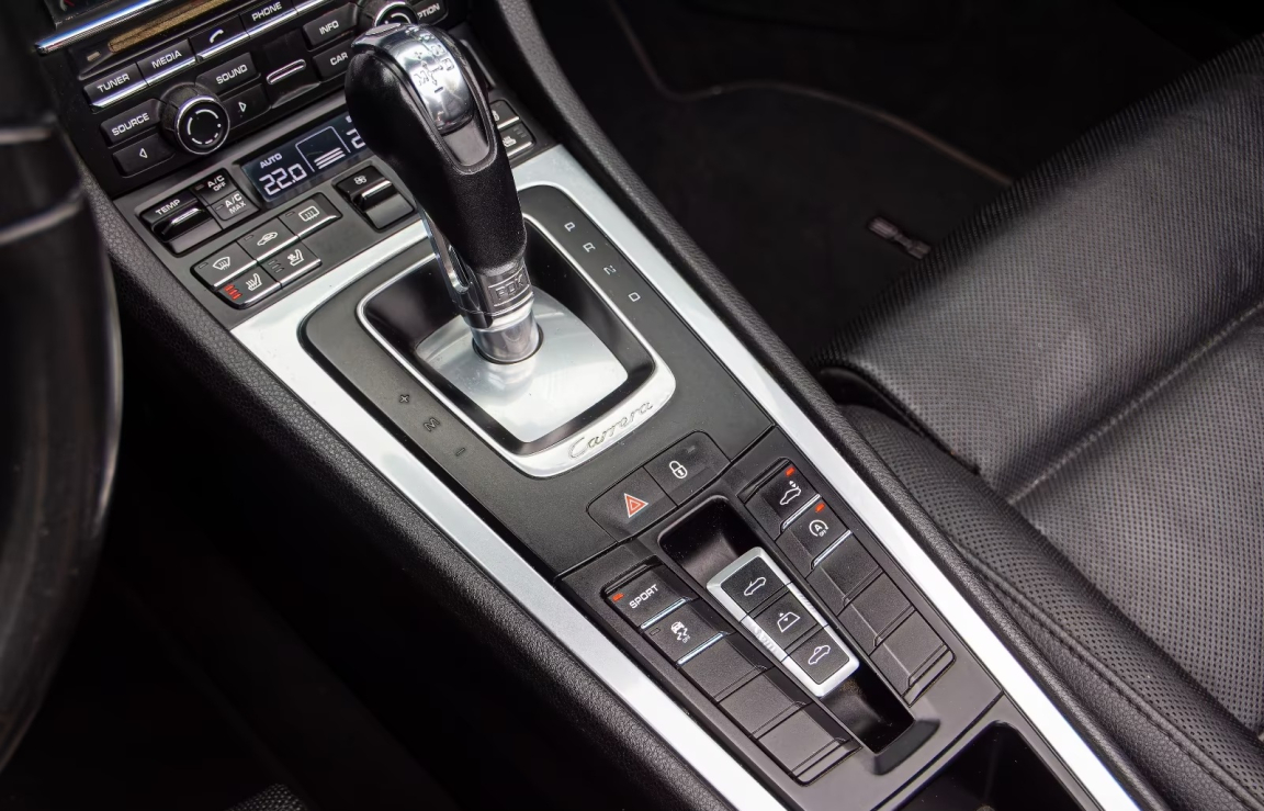 PORSCHE 911 CARRERA CABRIOLET