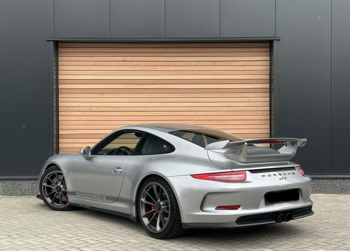 PORSCHE 911 GT3