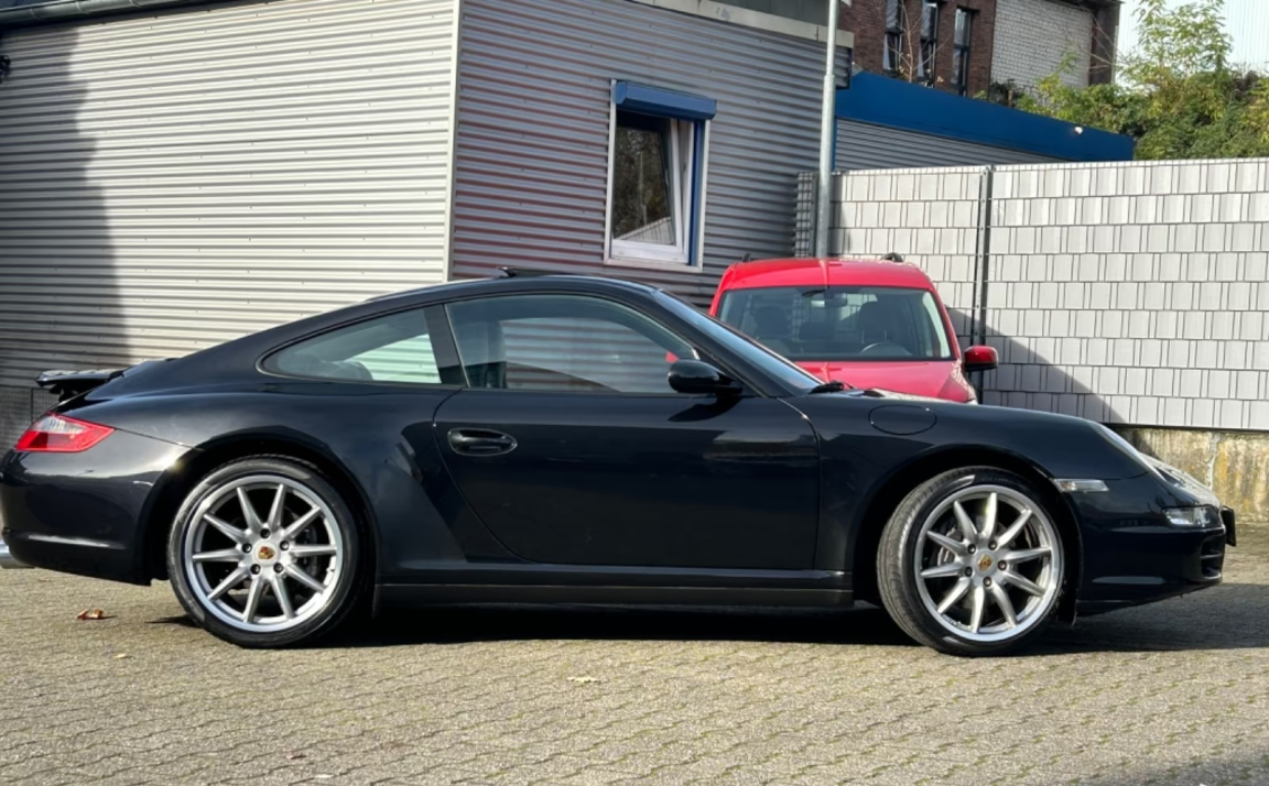 PORSCHE 911 CARRERA COUPE 997