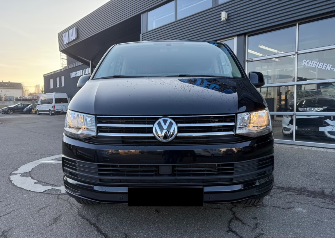 VOLKSWAGEN MULTIVAN