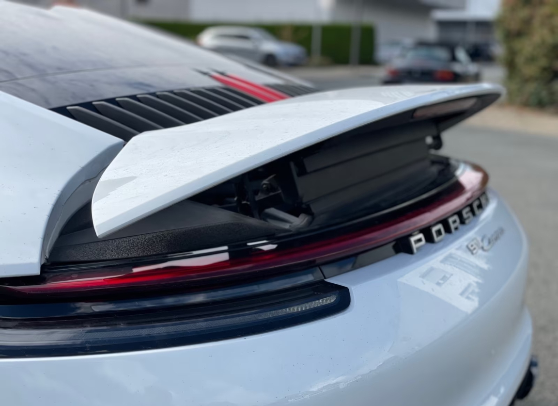 PORSCHE 911 CARRERA COUPE 992