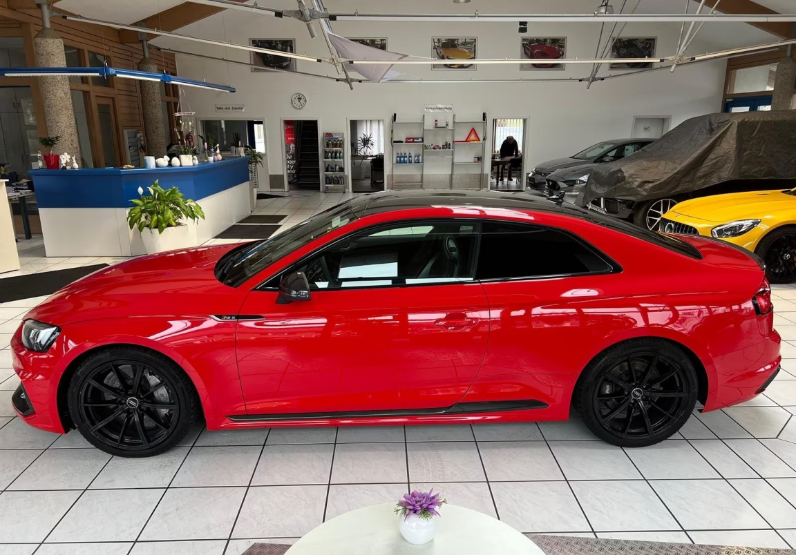 AUDI RS5