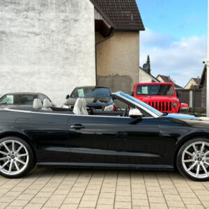 AUDI RS5 CABRIOLET