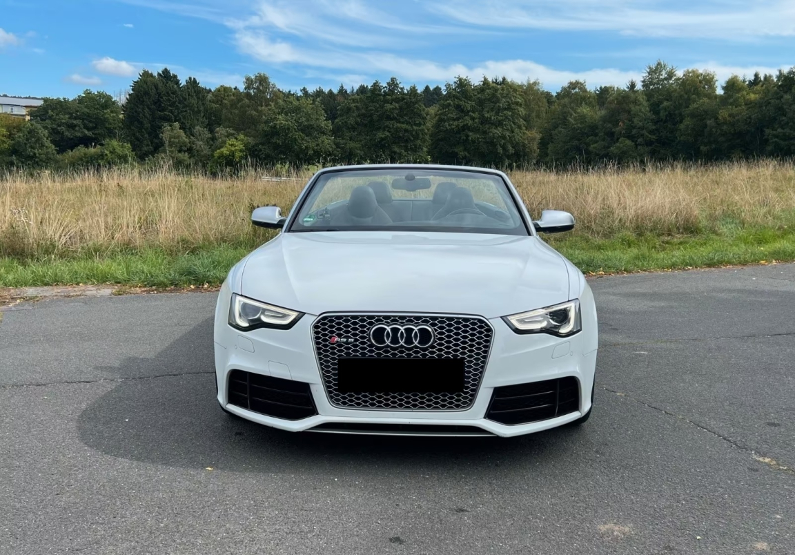 AUDI RS5 CABRIOLET