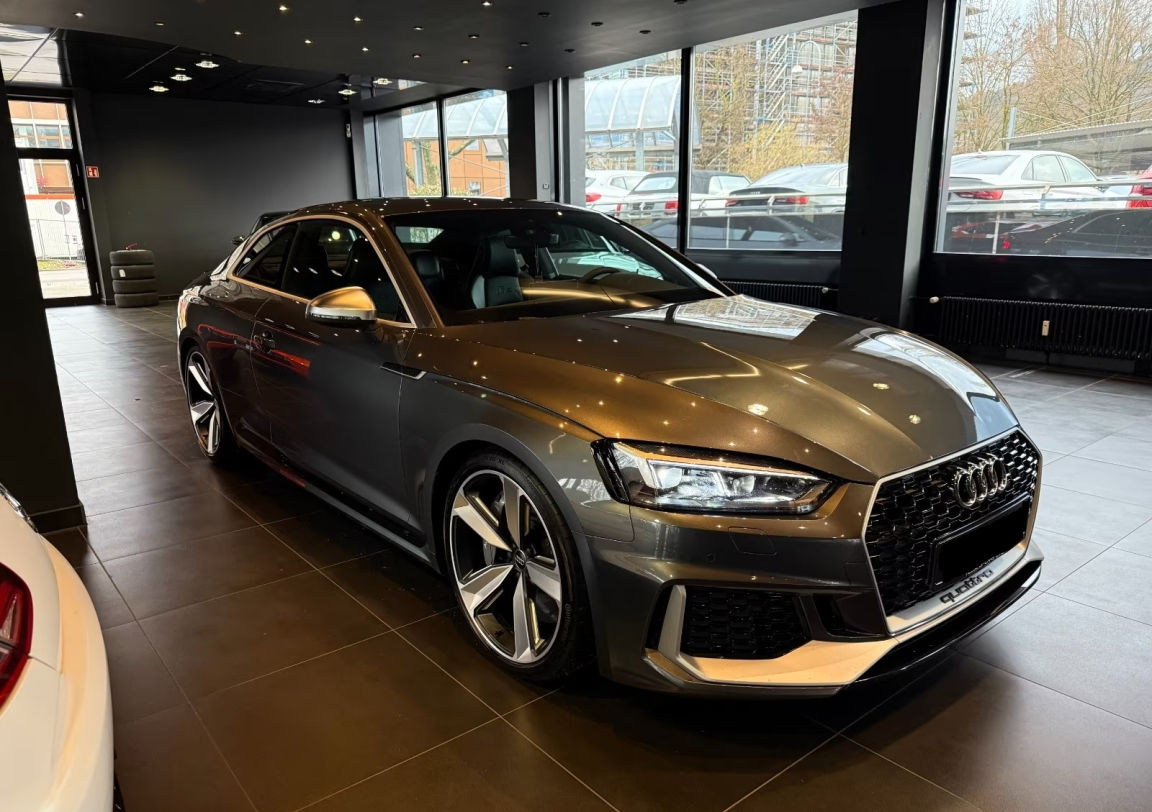 AUDI RS5