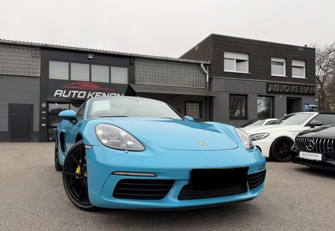 PORSCHE 718 BOXSTER
