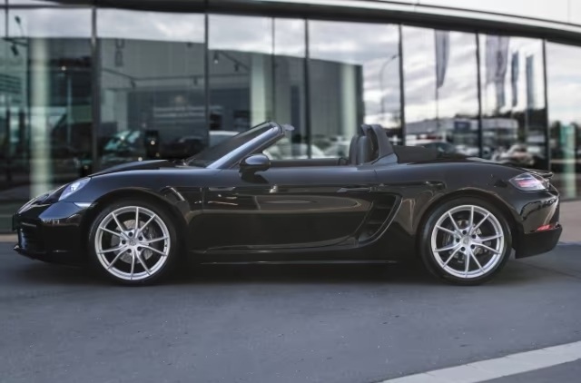 PORSCHE 718 BOXSTER