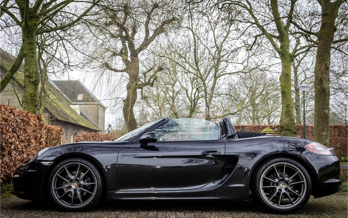 PORSCHE BOXSTER