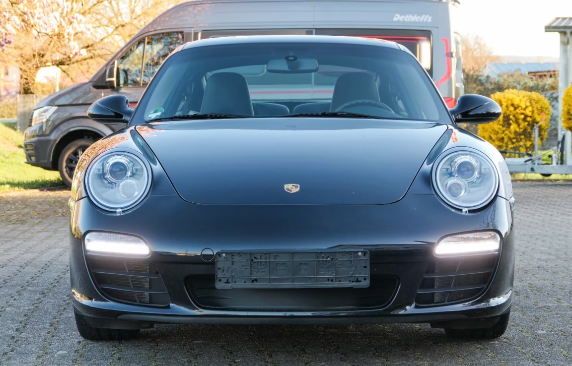 PORSCHE 911 CARRERA COUPE 997