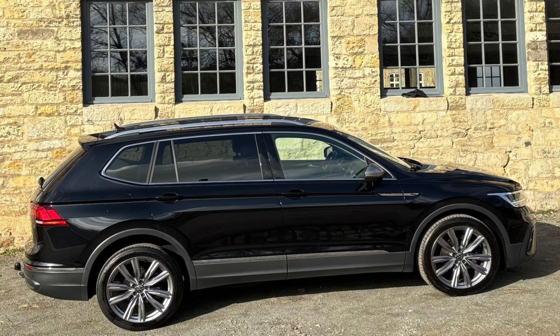 VOLKSWAGEN TIGUAN ALLSPACE