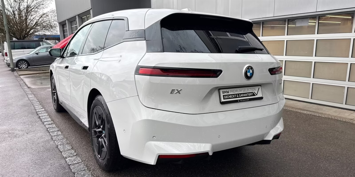 BMW i iX I20
